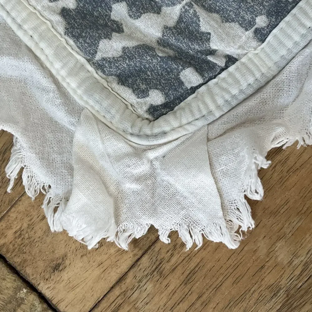 Threshold Standard Pillow Shams Set of 2 Cream Medallions Linen Flange